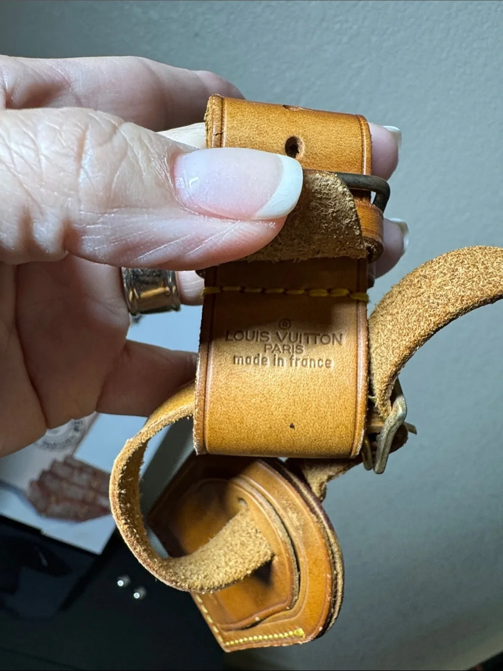 Louis Vuitton Original Brown Leather  Luggage Tag & Poignet Set
